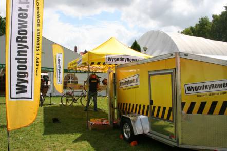 Mobile Bicycle Picnic in the Powsin Park of Culture